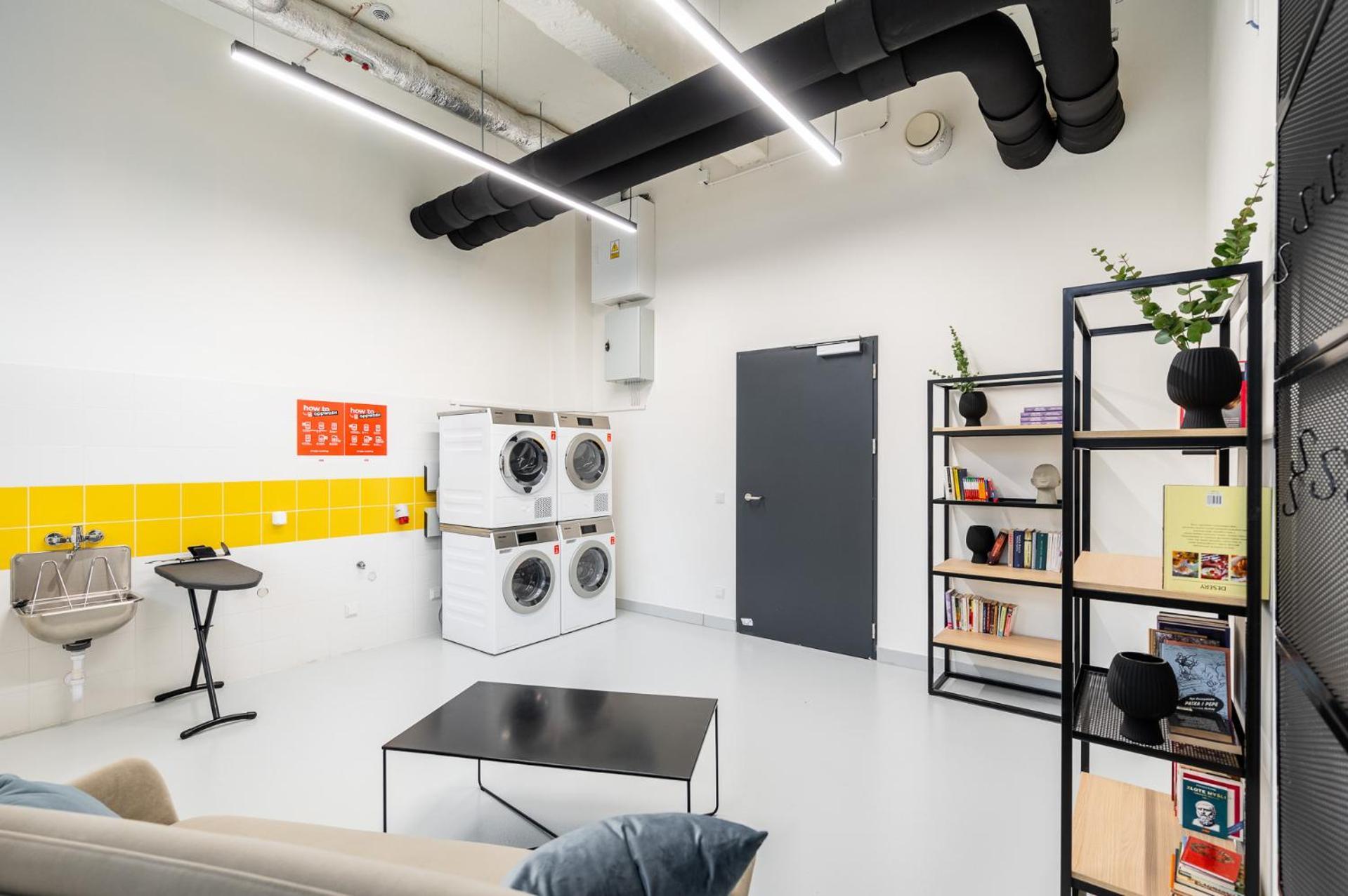 Milestone Krakow Center Urban Living Aparthotel ภายนอก รูปภาพ